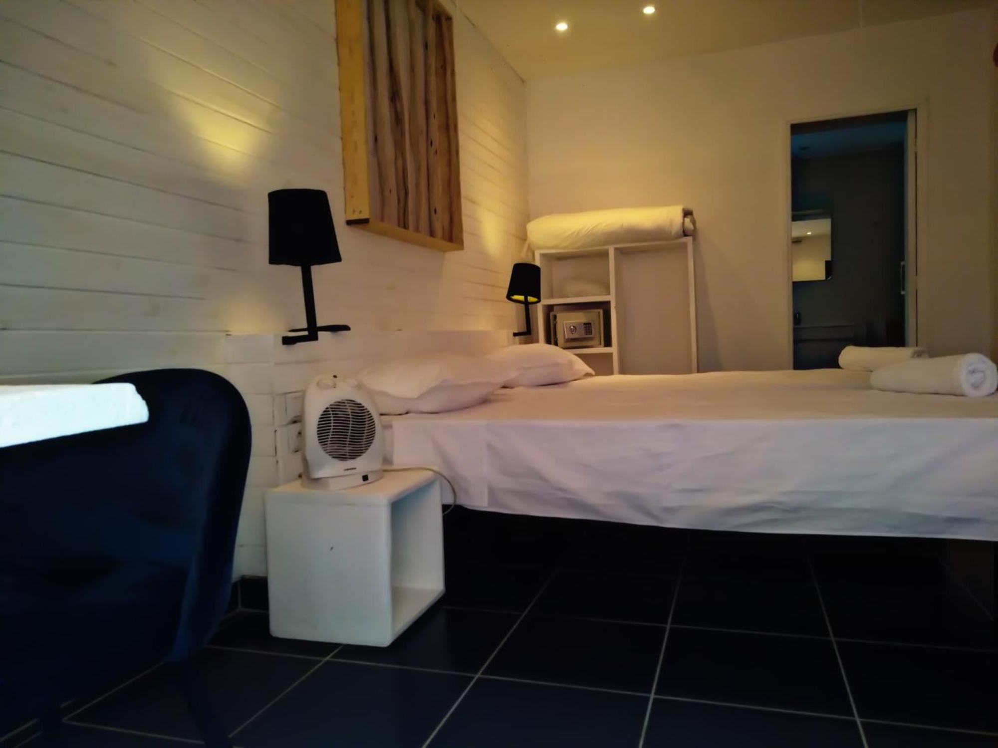 אנטננריבו Hotel Restaurant La Ribaudiere חדר תמונה